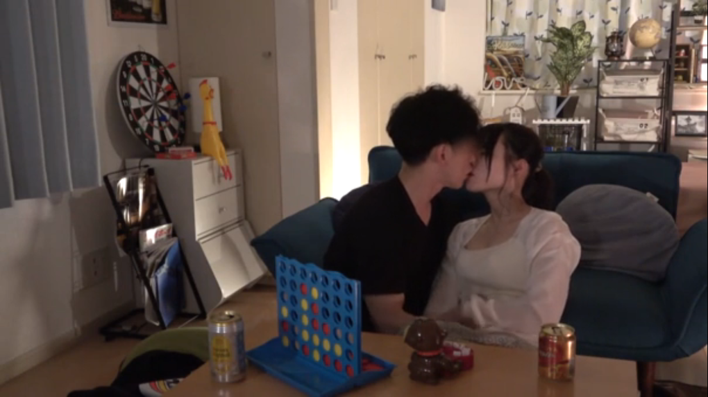 【佐藤明日菜】美少女3名が乳首をねっとり舐めながら手コキで極上射精！痴女のレロレロ舌技にイキ狂う！